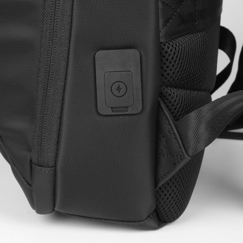 MOCHILA DE POLIÉSTER USB 23L